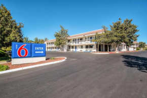 Гостиница Motel 6-Redding, CA - South  Реддинг